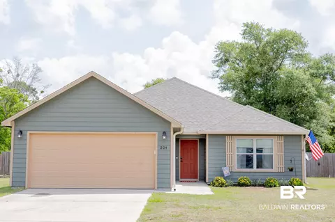 224 Lakefront Cir, Summerdale, AL 36580