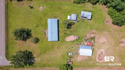 17737 Spring Creek Dr, Summerdale, AL 36580