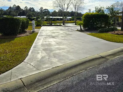 608 Sereno St, Foley, AL 36535