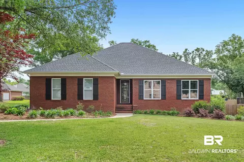203 Lakeridge Dr, Fairhope, AL 36532