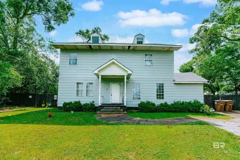 907 Rowell St, Mobile, AL 36606