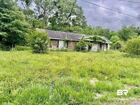 5641 Will Casher Ln, Theodore, AL 36582
