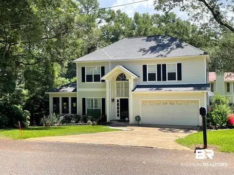 110 Woodside Dr, Daphne, AL 36526