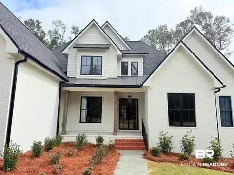22576 Main St, Fairhope, AL 36532