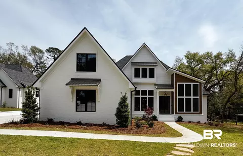 22552 Main St, Fairhope, AL 36532