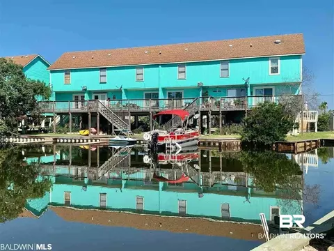113 W 6th Ave #4, Gulf Shores, AL 36542
