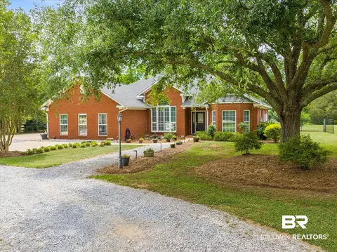 26715 Rigsby Rd, Daphne, AL 36526