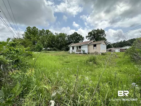 7775 Theodore Dawes Rd, Theodore, AL 36582