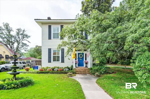 1809 Dauphin St, Mobile, AL 36606