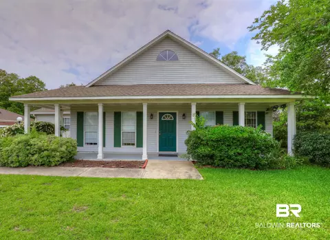 211 Driftwood Ave, Fairhope, AL 36532
