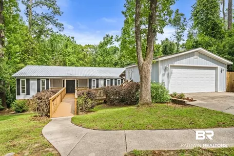 503 Lake Shore Dr, Daphne, AL 36526