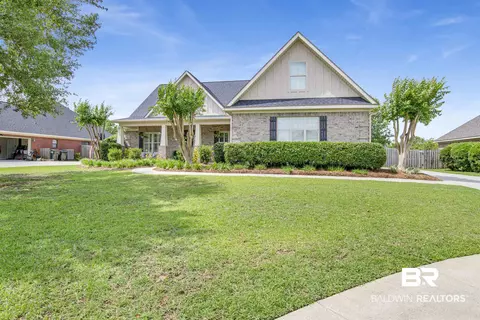 9721 Pintail Ct, Daphne, AL 36526