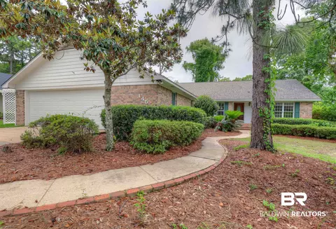 145 Rolling Hill Dr, Daphne, AL 36526