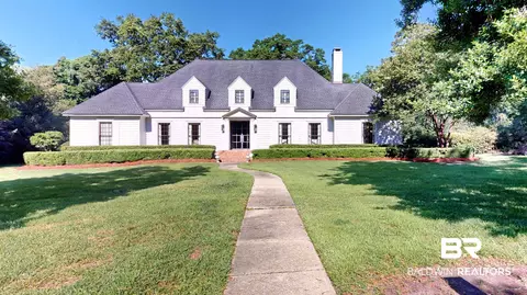 58 Warwick Rd, Mobile, AL 36608
