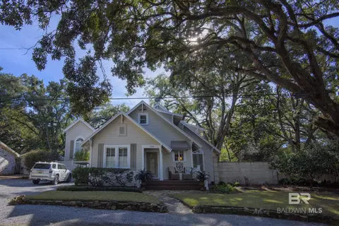 108 Atkinson Ln, Fairhope, AL 36532