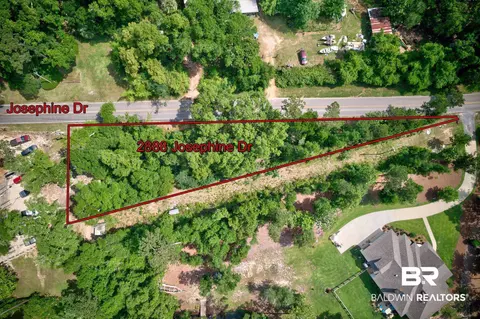 28888 Josephine Dr, Elberta, AL 36530