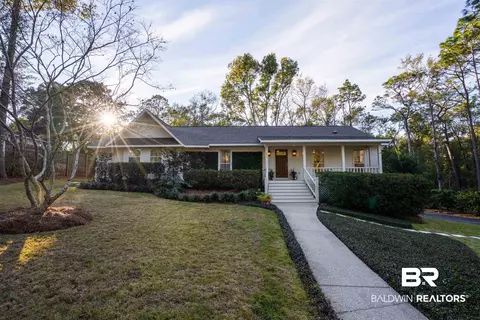 417 Patlynn Dr, Fairhope, AL 36532