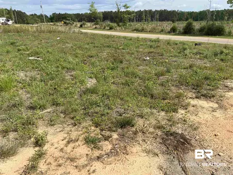 18958 Old Brady Rd, Bay Minette, AL 36507
