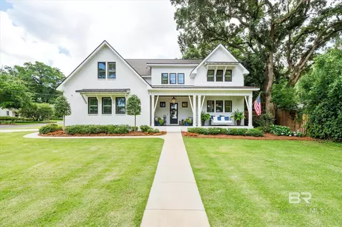 301 S Bayview St, Fairhope, AL 36532