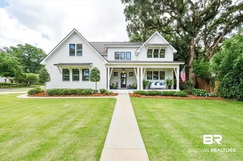 301 S Bayview St, Fairhope, AL 36532