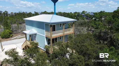 8434 H St, Gulf Shores, AL 36542