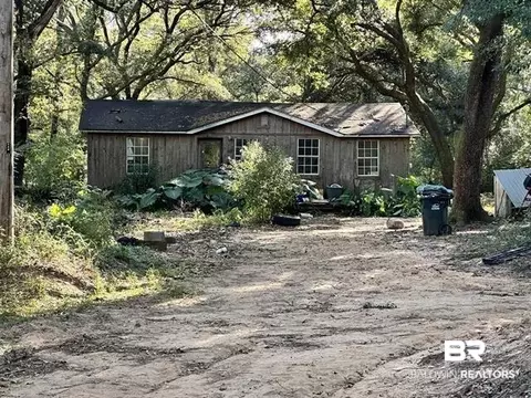15276 Southworth Rd, Summerdale, AL 36580