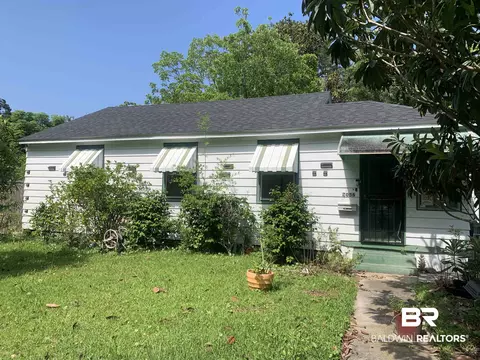 2056 Foster Ln, Mobile, AL 36605