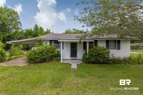 505 Gillis St, Brewton, AL 36426