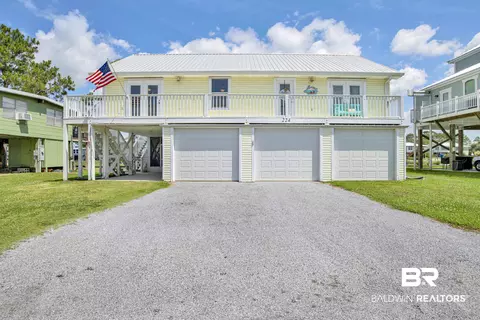 224 W 4th Ave, Gulf Shores, AL 36542