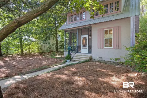 115 Fairhope Ave, Fairhope, AL 36532