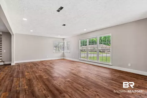 2008 Jones Ave, Mobile, AL 36617 photo 4