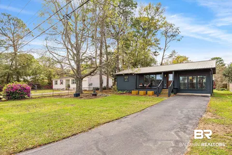 416 Volanta Ave, Fairhope, AL 36532