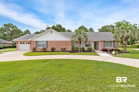 9469 Lakeview Dr, Foley, AL 36535