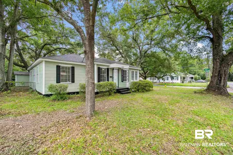 2306 Emogene St, Mobile, AL 36606 photo 3