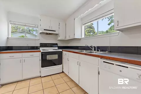 2306 Emogene St, Mobile, AL 36606 photo 7