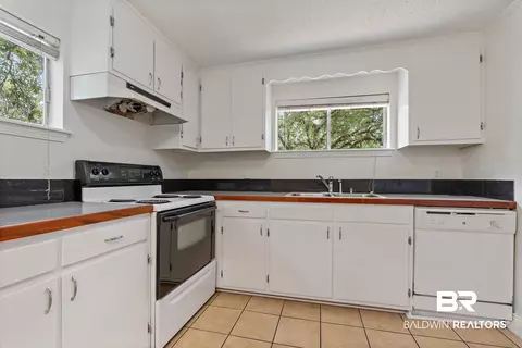 2306 Emogene St, Mobile, AL 36606 photo 8
