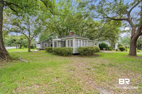 2306 Emogene St, Mobile, AL 36606 photo 2