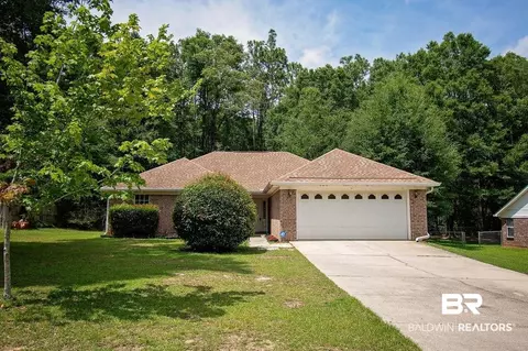 111 Braga Dr, Daphne, AL 36526