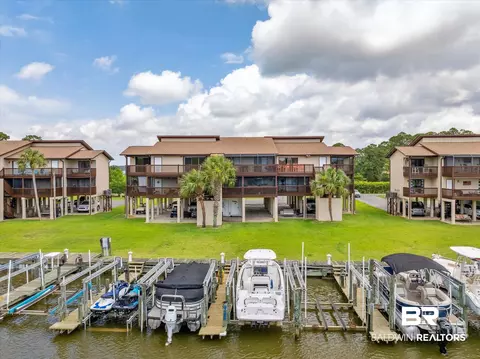 4046 Spinnaker Dr #203, Gulf Shores, AL 36542