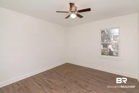 258 3rd Ave, Chickasaw, AL 36611 photo 16