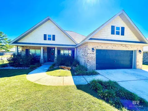 10706 Eastwood Ave, Fairhope, AL 36532