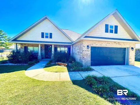 10706 Eastwood Ave, Fairhope, AL 36532
