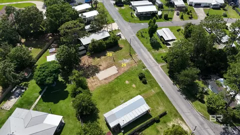 29 Buena Vista Dr, Lillian, AL 36549