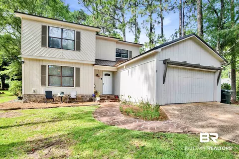 141 Rolling Hill Dr, Daphne, AL 36526