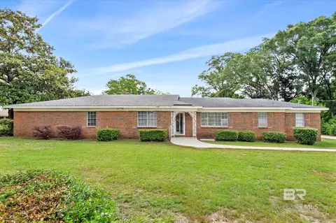 2930 E Crabtree Ln, Mobile, AL 36618