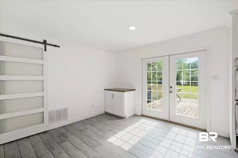 2930 E Crabtree Ln, Mobile, AL 36618 photo 8