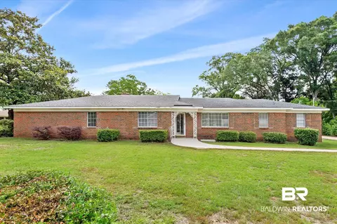 2930 E Crabtree Ln, Mobile, AL 36618 photo 1