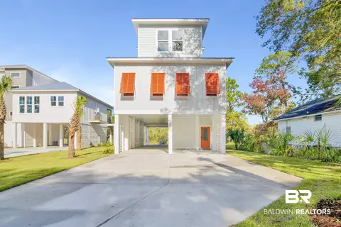 27083 Palmetto Dr, Orange Beach, AL 36561