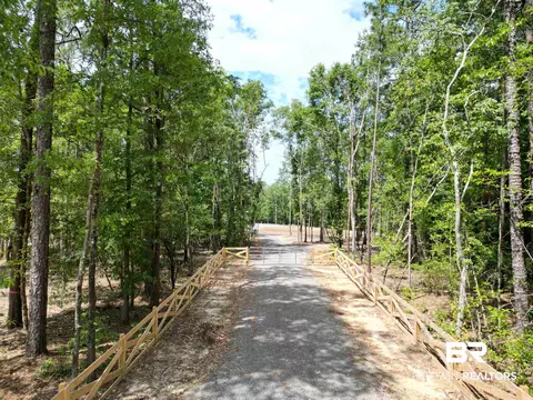 506 Brookwood Dr, Atmore, AL 36502