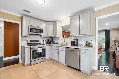 3004 E Lindholm Dr, Mobile, AL 36693 photo 11